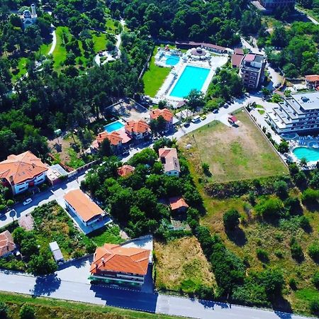 D Villa Минерални Бани Екстериор снимка
